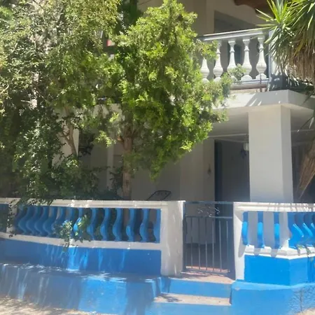 Διαμέρισμα With Front Porch