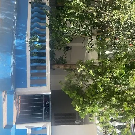 With Front Porch * Kavaje